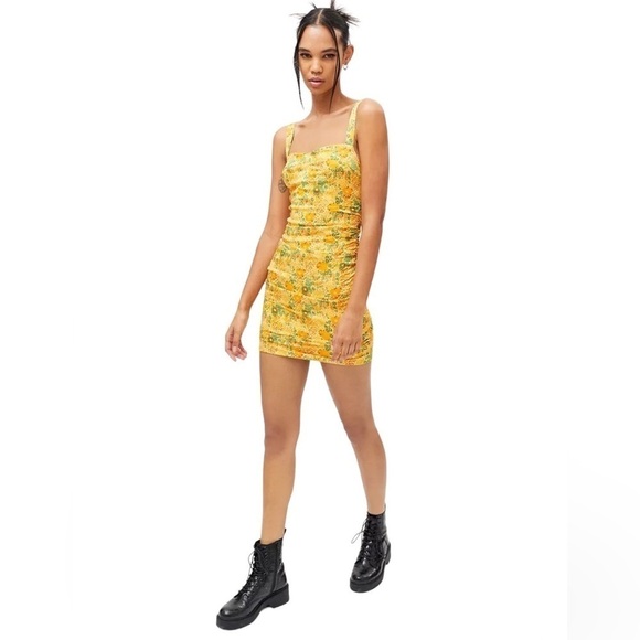 Urban Outfitters UO Yellow and Green Floral Mini Halter Dress Nwot Size Small S - Picture 15 of 16